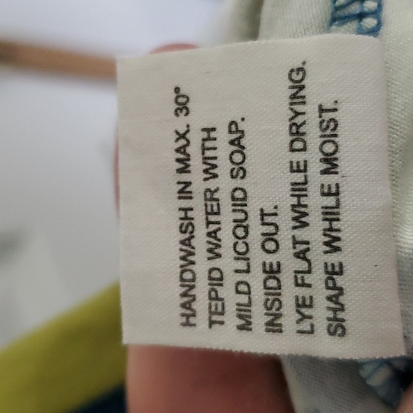 Mansted ** like new Beautiful floral skirt - Picture 4 of 7